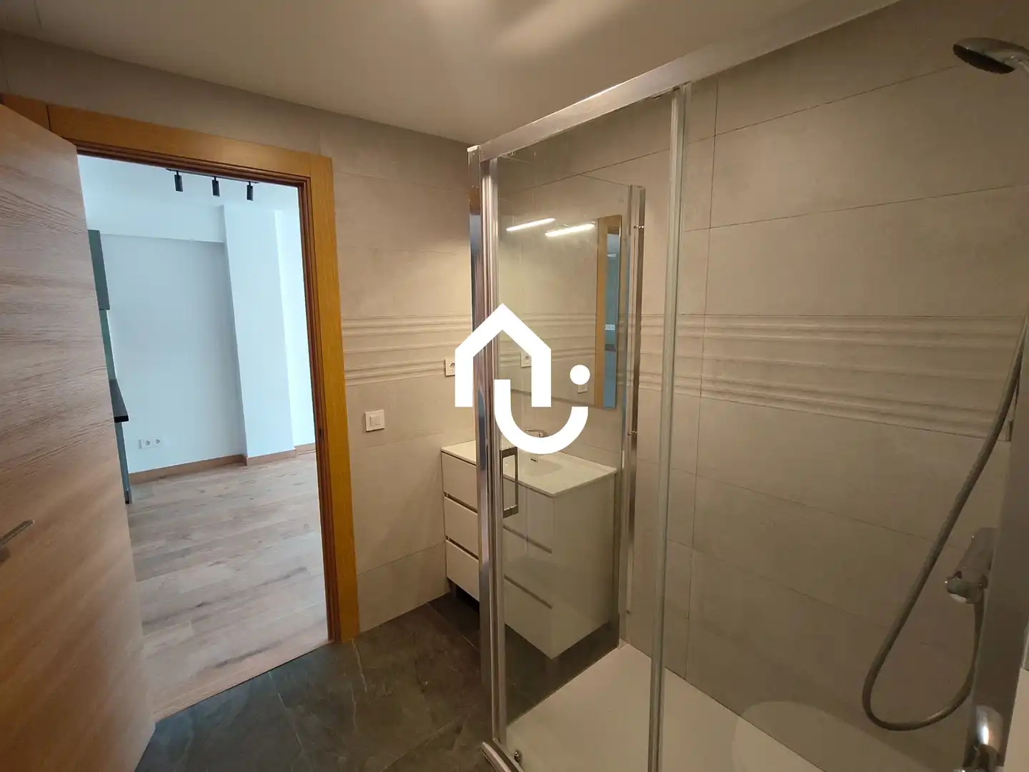 Appartamento con terrazza in vendita a Carrer de Víctor Català 13, imagen 7