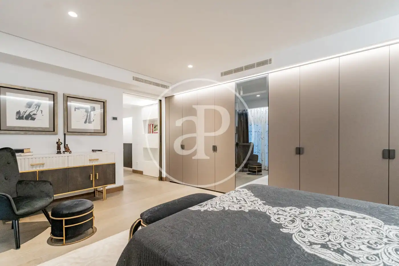 Habitación de Piso en venta en Madrid con Aire acondicionado, Calefacción y Jardín privado