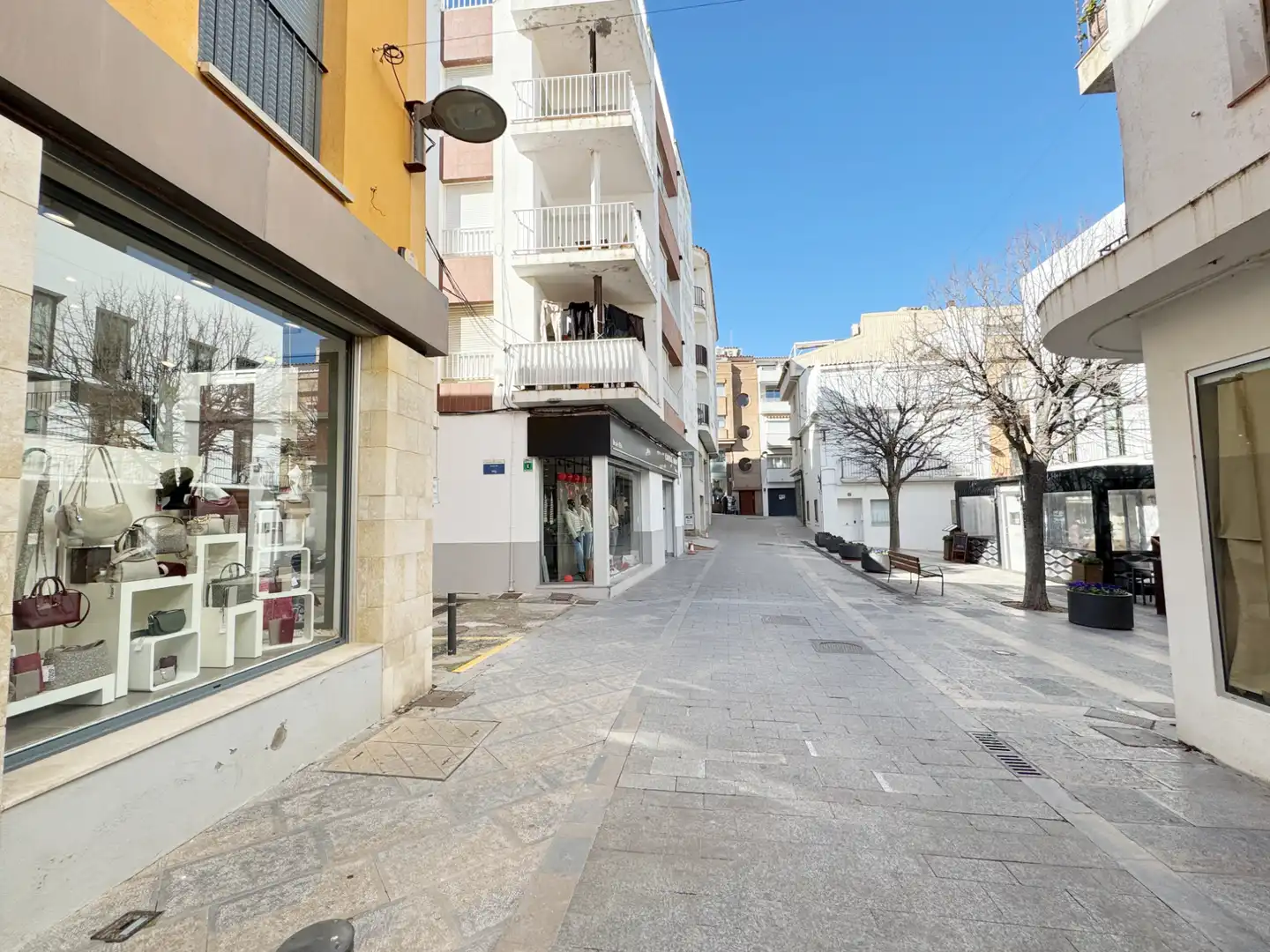 Außenansicht von Wohnungen zum Verkauf in L'Escala mit Klimaanlage, Heizung und Parkett