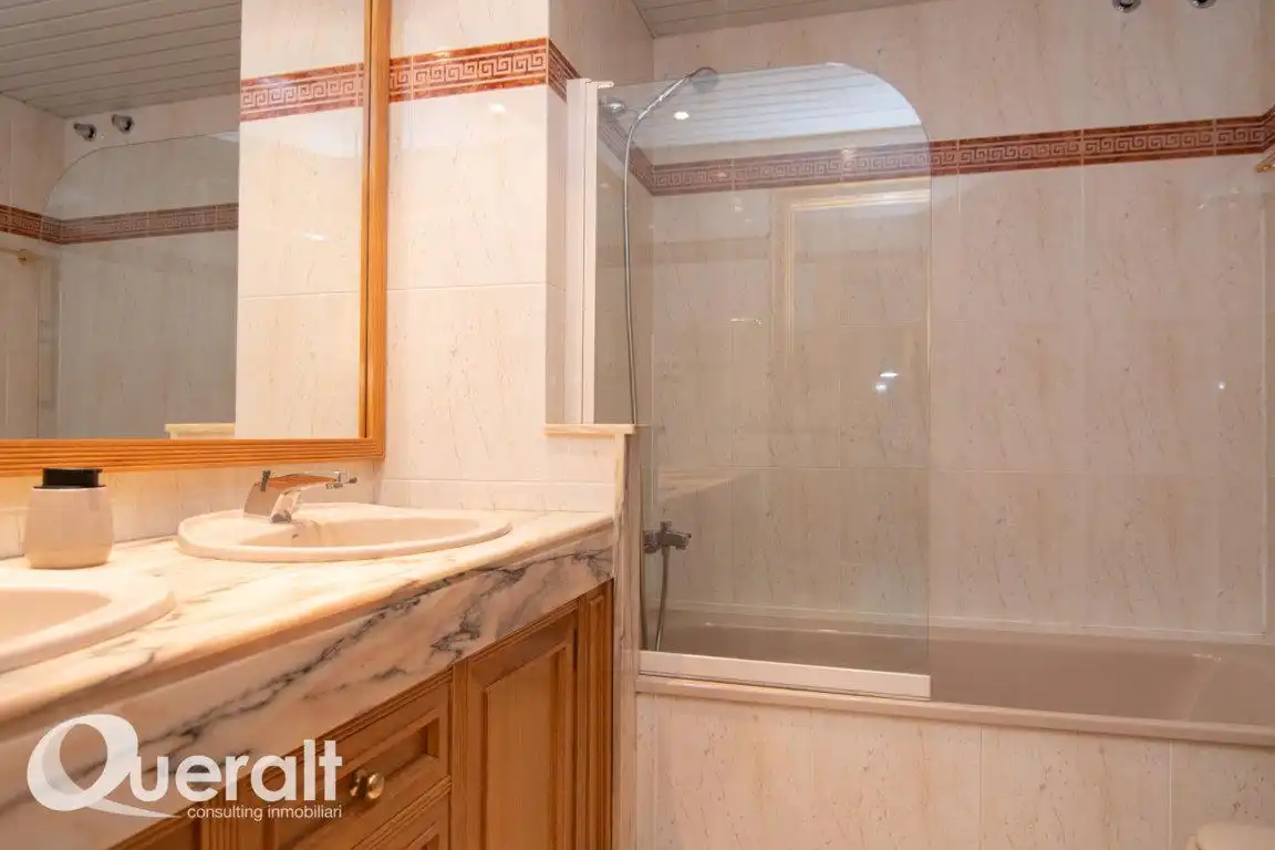 Baño de Piso en venta en Lleida