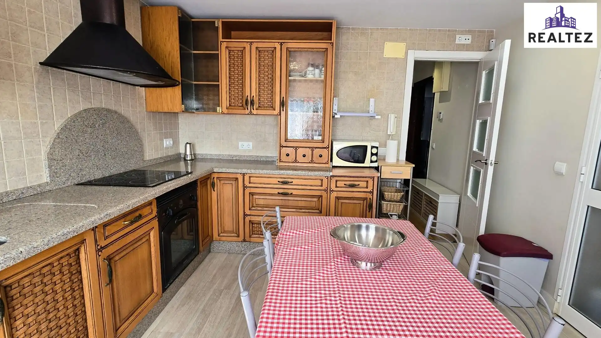 Kitchen of Flat for rent in Jerez de la Frontera  with Air Conditioner, Heating and Parquet flooring