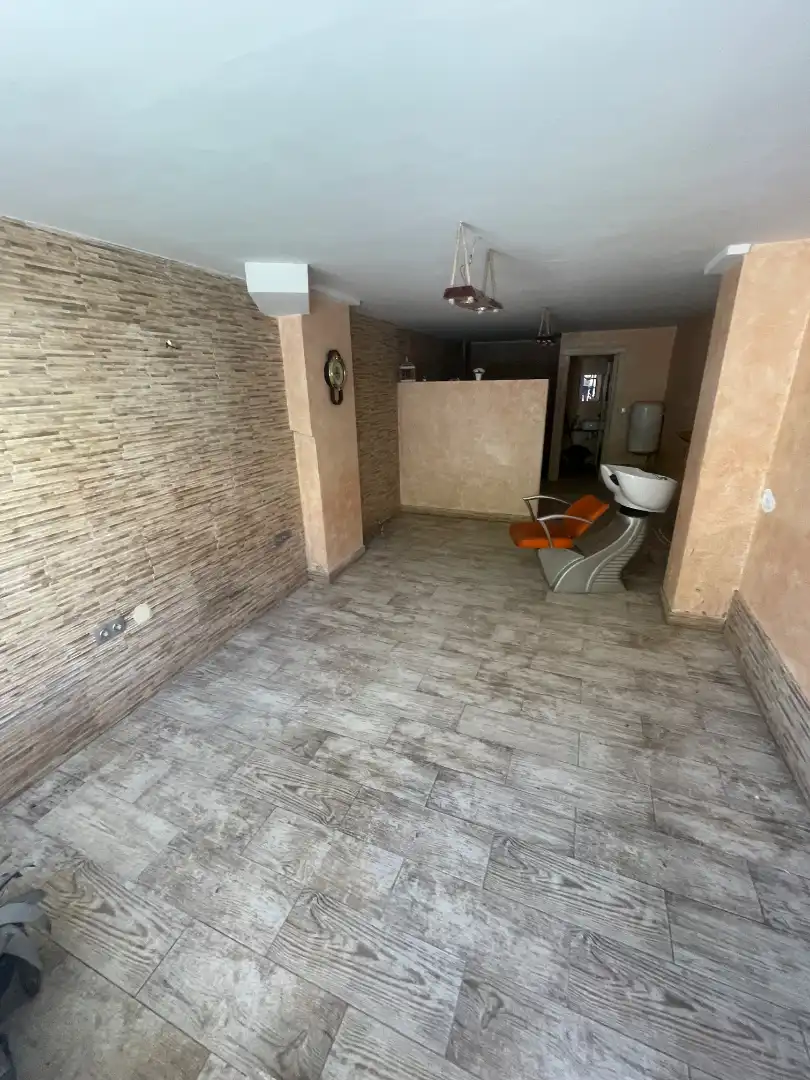 Local comercial en alquiler en Avenida de la Paz, imagen 6