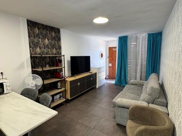 Apartamento con piscina en venta en Calle Alemania 1