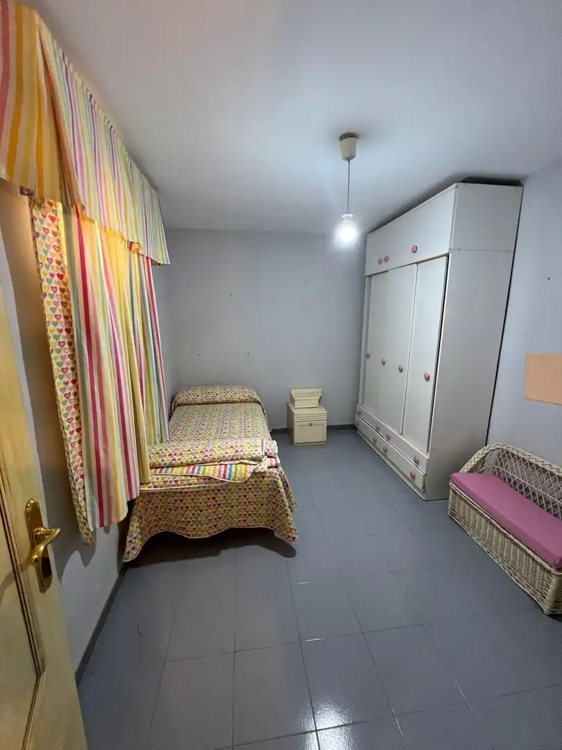 Habitación de Casa o chalet en venta en Baena con Terraza y Balcón