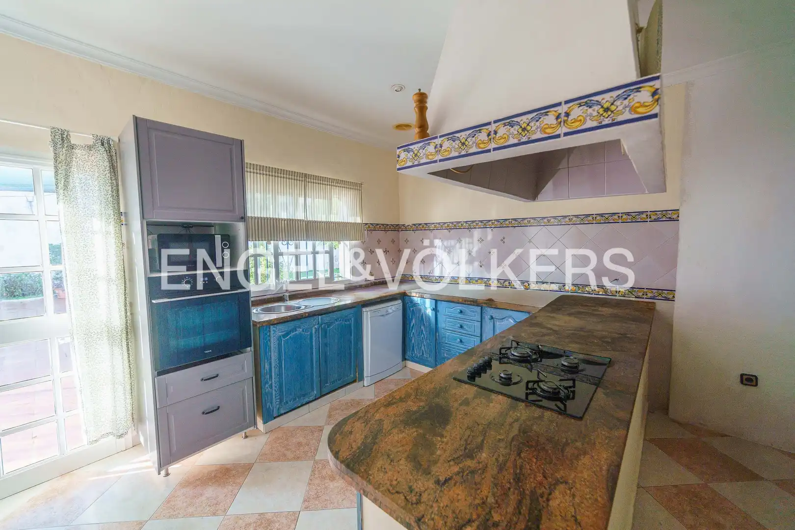 Kitchen of Houses for sale in Puerto Real  with Heating, Private garden and Terrace