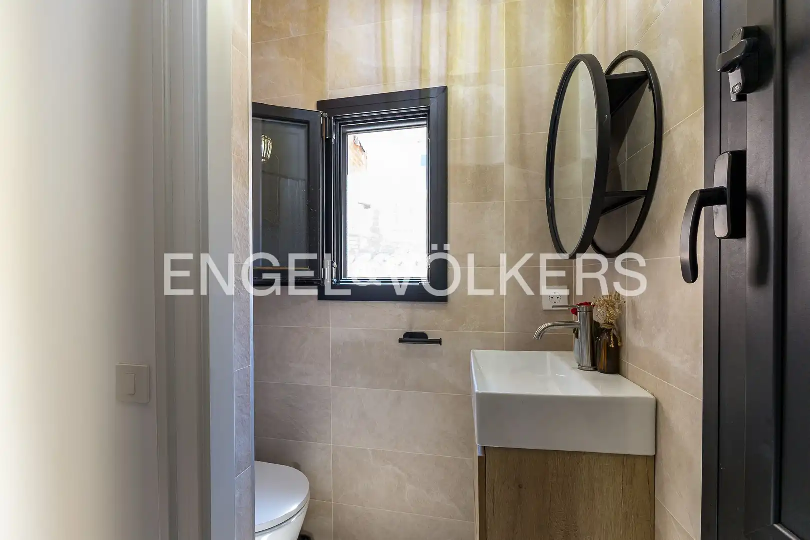 Badezimmer von Haus oder Chalet zum Verkauf in Constantí mit Klimaanlage, Heizung und Parkett