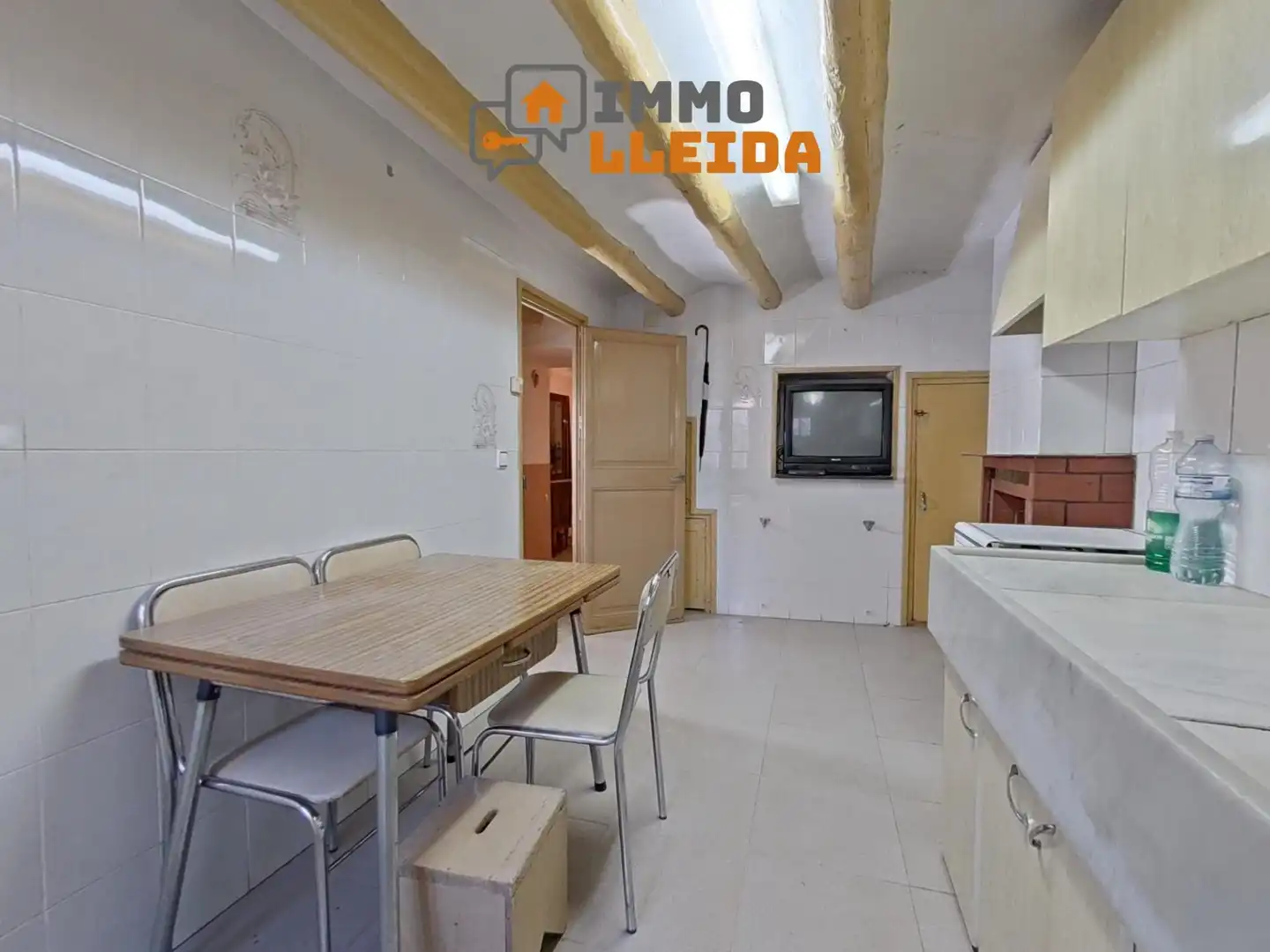 Cocina de Casa adosada en venta en Cervera con Trastero y Amueblado