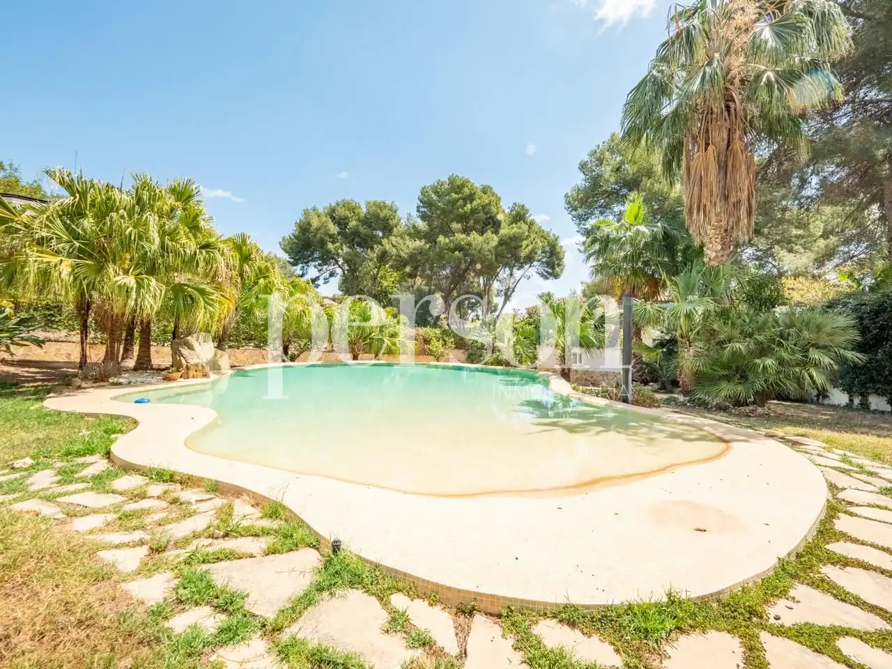 Piscina de Casa o xalet en venda en Rocafort amb Aire condicionat, Calefacció i Jardí privat
