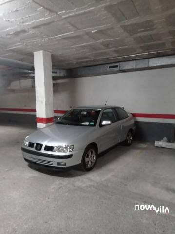 Garaje en Venta en Centre