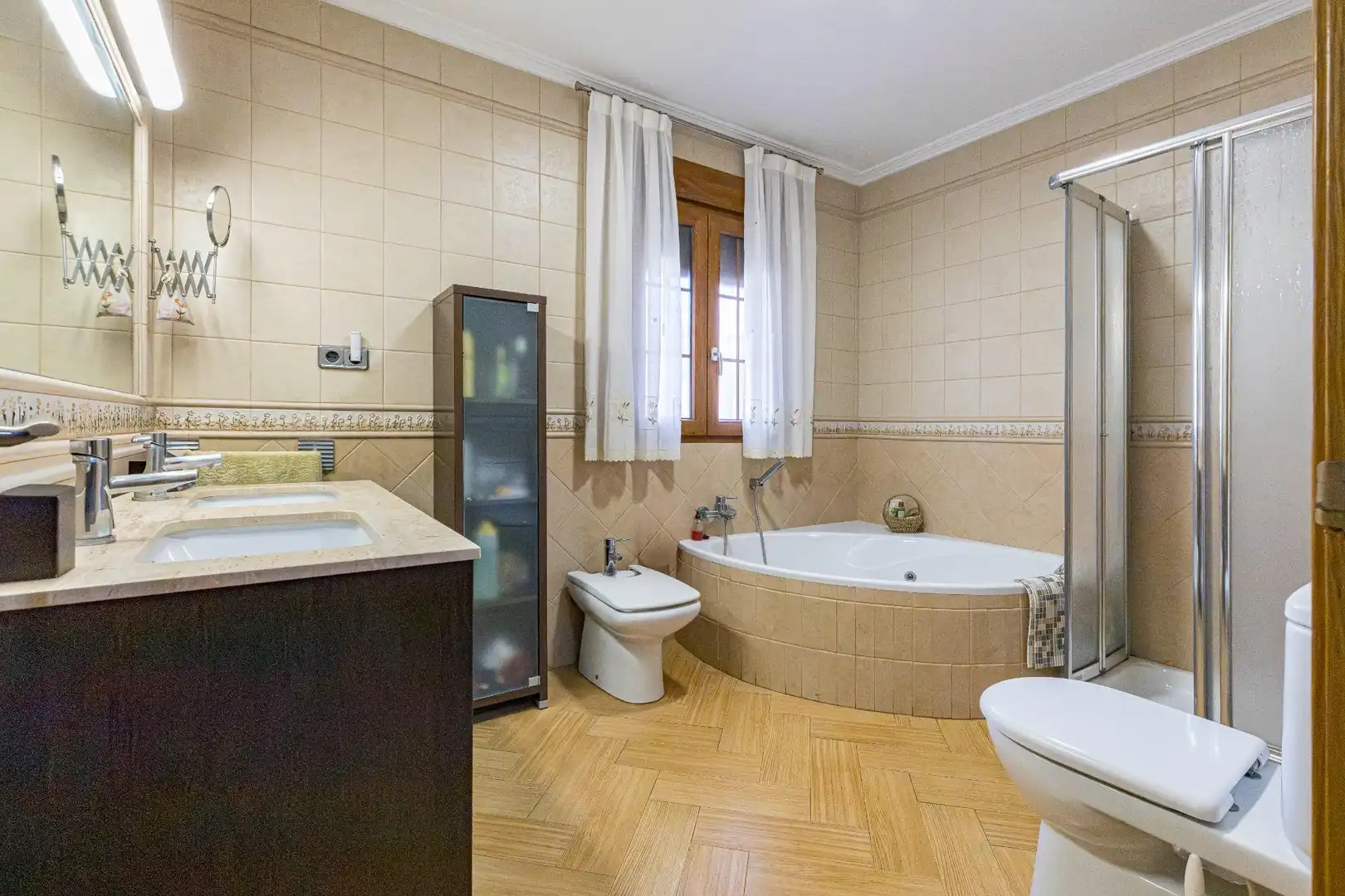 Baño de Casa o chalet en venta en Murcia con Aire acondicionado, Calefacción y Jardín privado