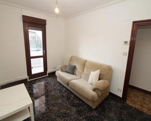 Sala d'estar de Pis en venda en Santurtzi  amb Terrassa