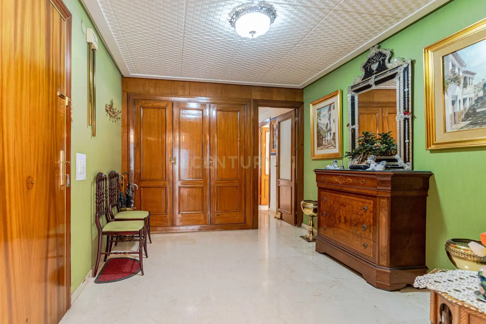 Piso en venta en Granada con Trastero y Balcón