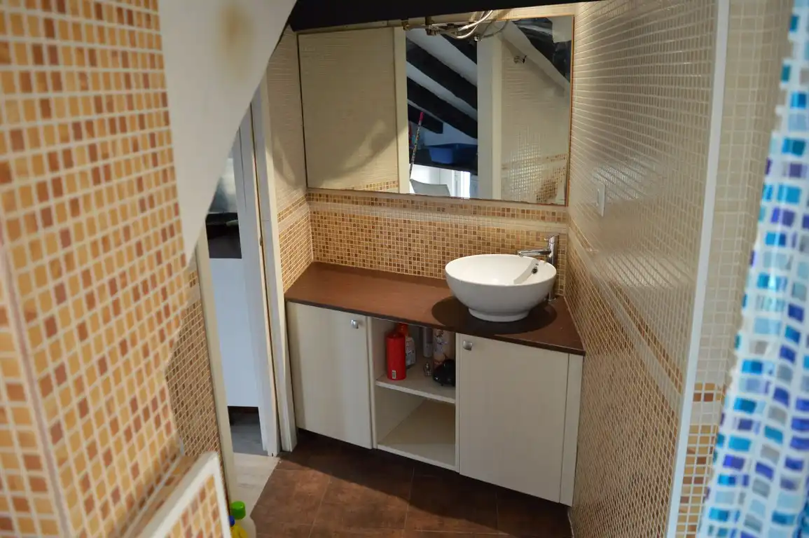 Bathroom of Flat for rent in Madrid  with Heating, Furnished and Washing machine