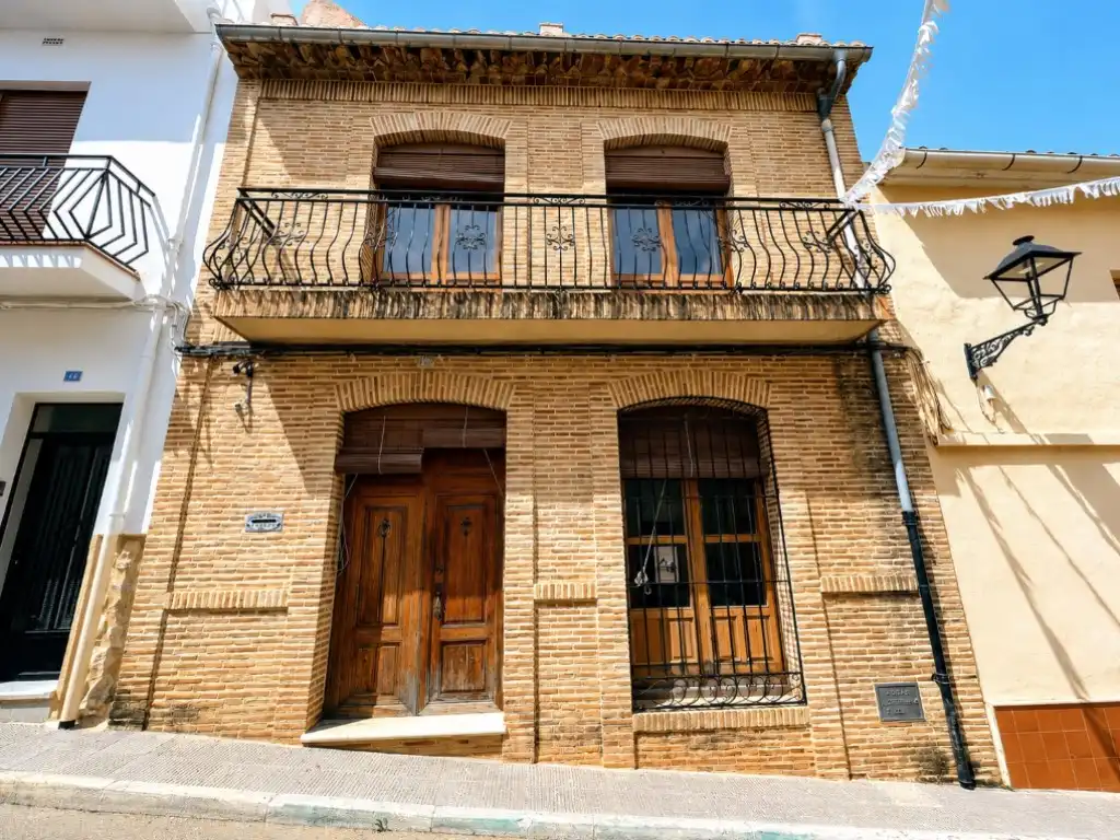 Vista exterior de Casa adosada en venta en Orba con Calefacción