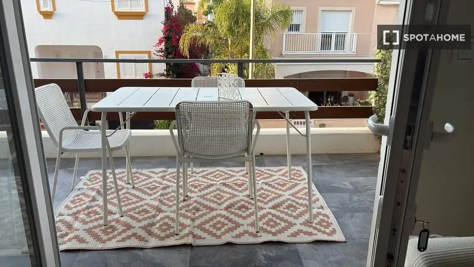 Room in Las Marinas - Pueblo Laguna