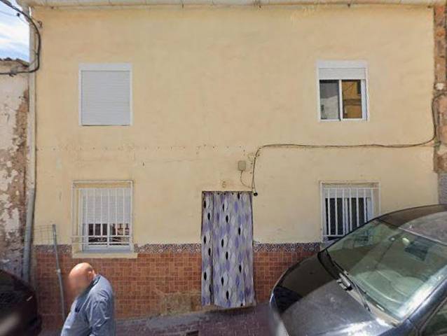 Casa-chalet en Venta en Huelma