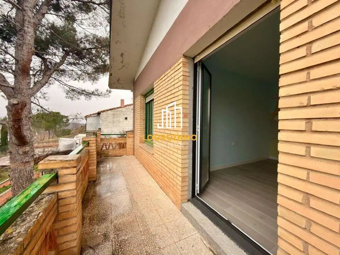 Terrace of Houses for sale in Tricio  with Heating, Private garden and Parquet flooring