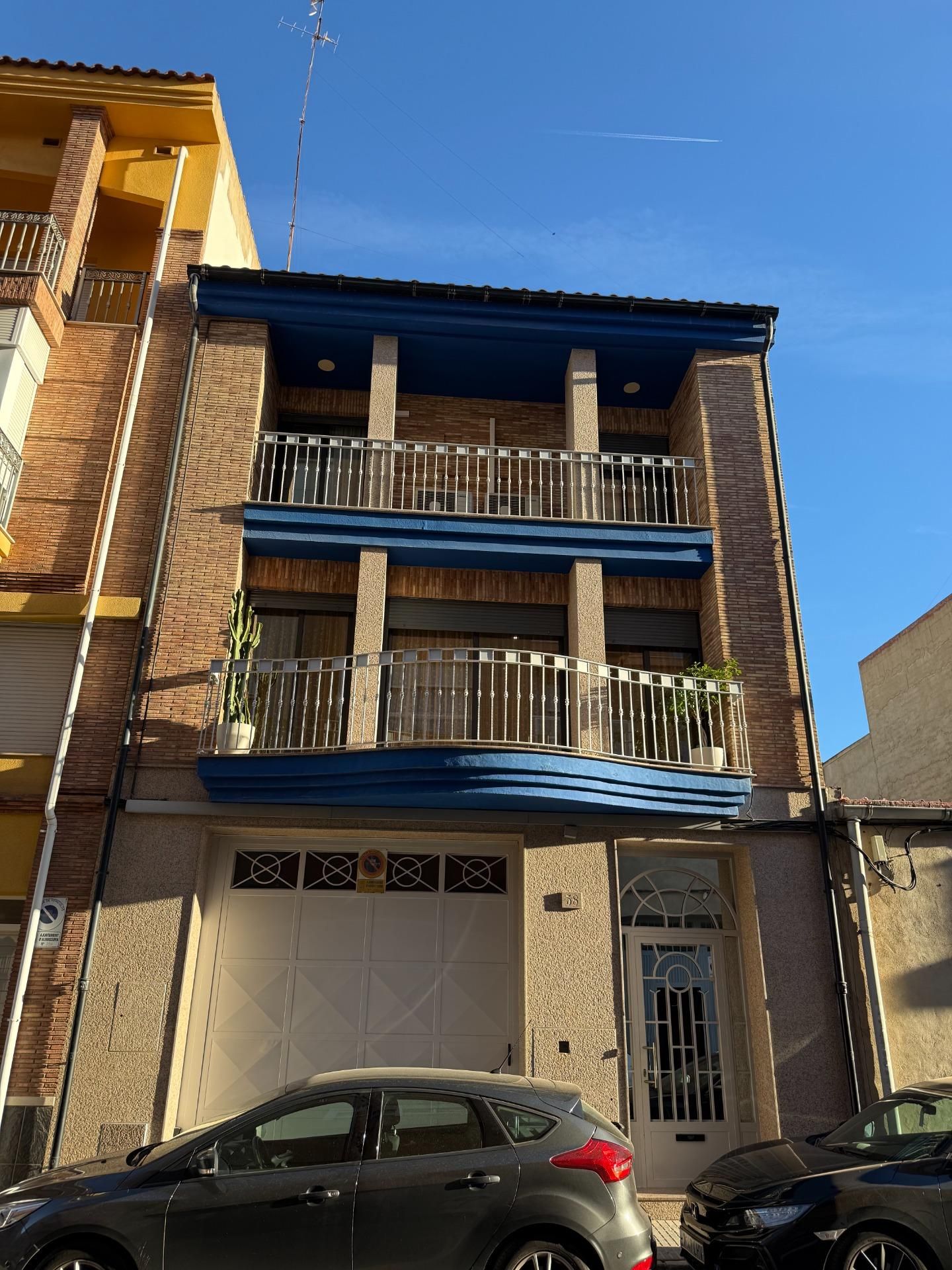 Exterior view of House or chalet for sale in Almazora / Almassora  with Air Conditioner