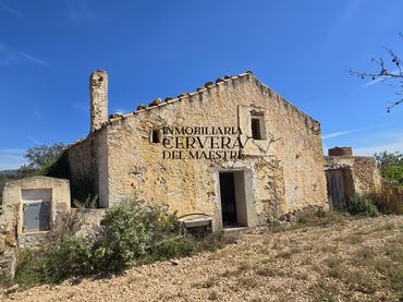 Maison rustique à vendre à Sierra Engarcerán
