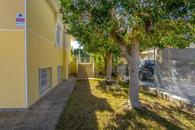 Chalet con terraza en venta en Avenida Miguel de Unamuno 17, imagen 6