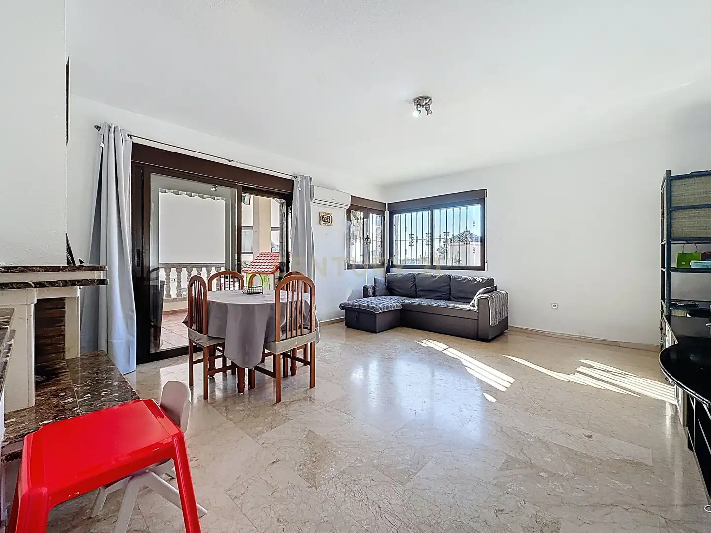 Sala d'estar de Pis en venda en Orihuela amb Traster i Piscina comunitària
