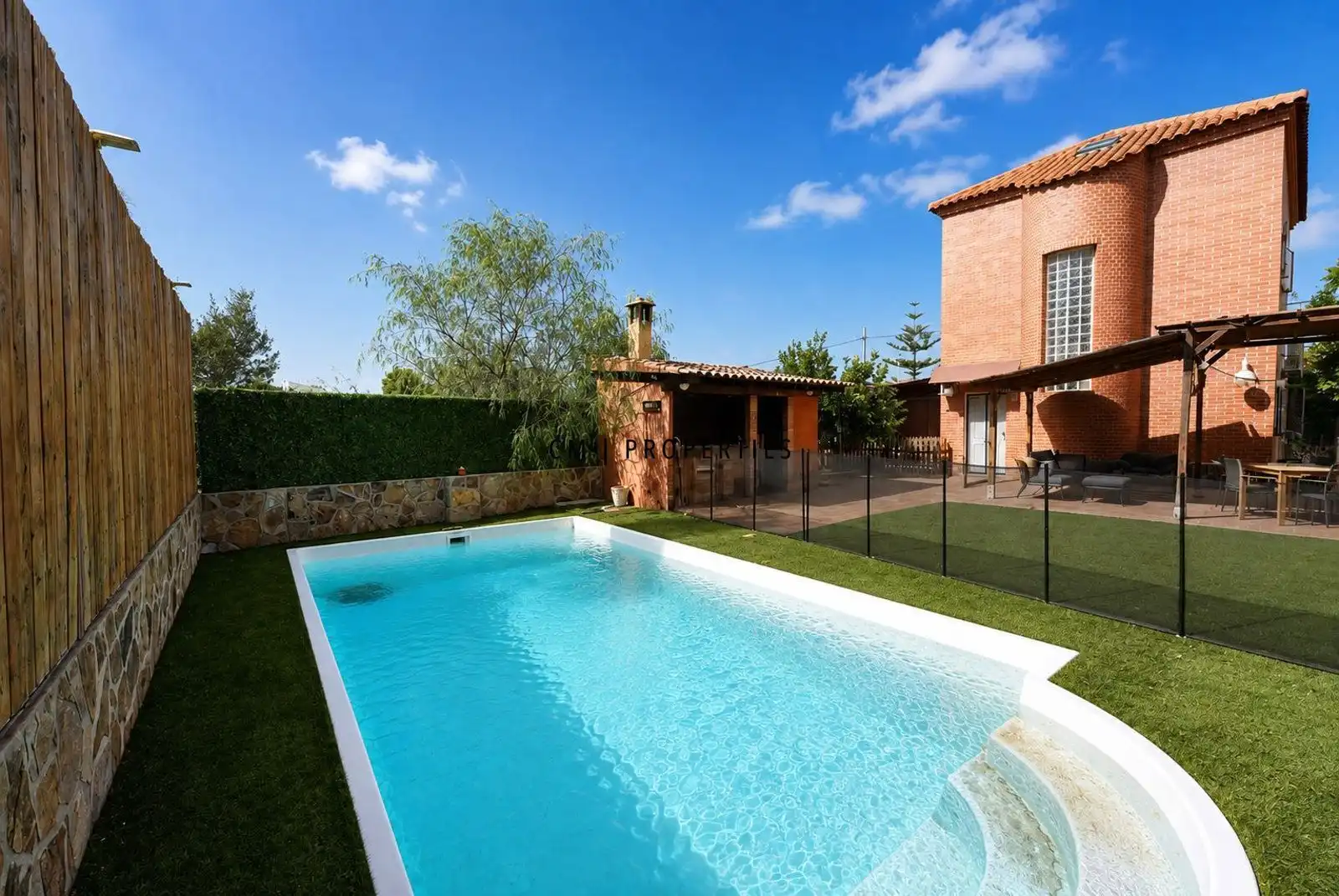 Swimming pool of Houses for sale in Moncada  with Air Conditioner, Heating and Terrace
