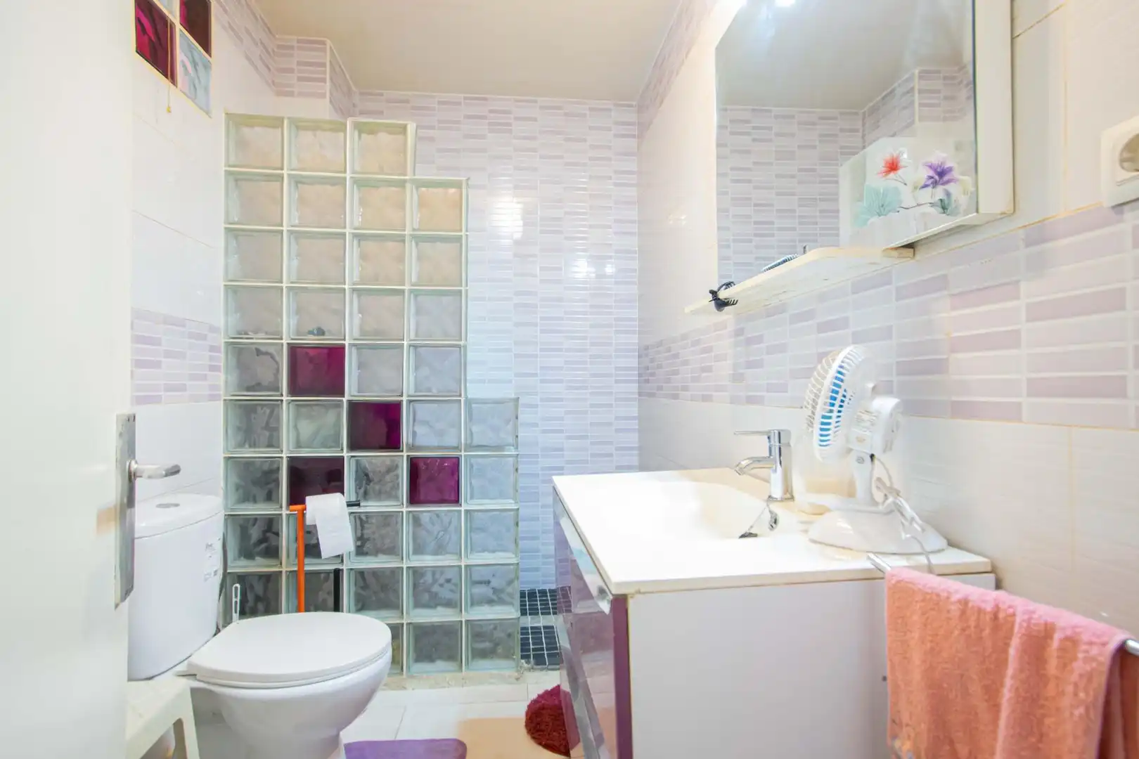 Baño de Piso en venta en Sevilla con Aire acondicionado y Balcón
