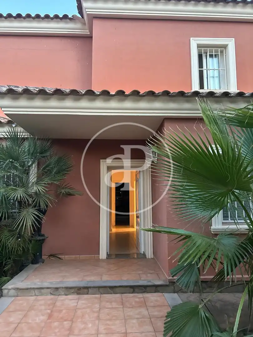 Exterior view of Flat for rent in Riba-roja de Túria  with Air Conditioner, Heating and Private garden