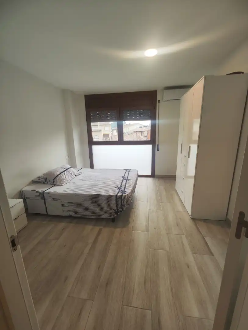 Bedroom of Flat for sale in Torelló