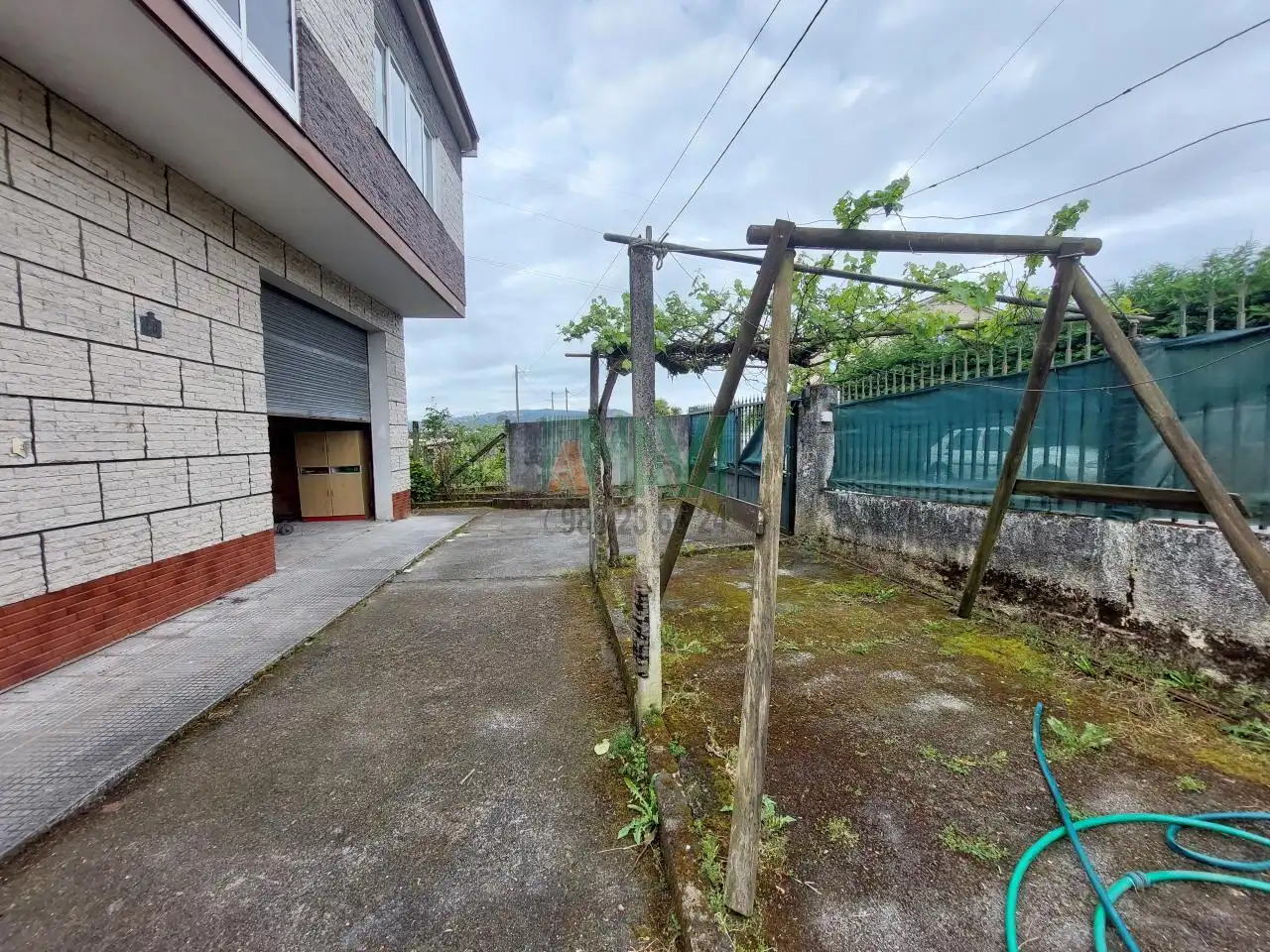 Casa o chalet en venta en Ourense Capital  con Calefacción y Jardín privado