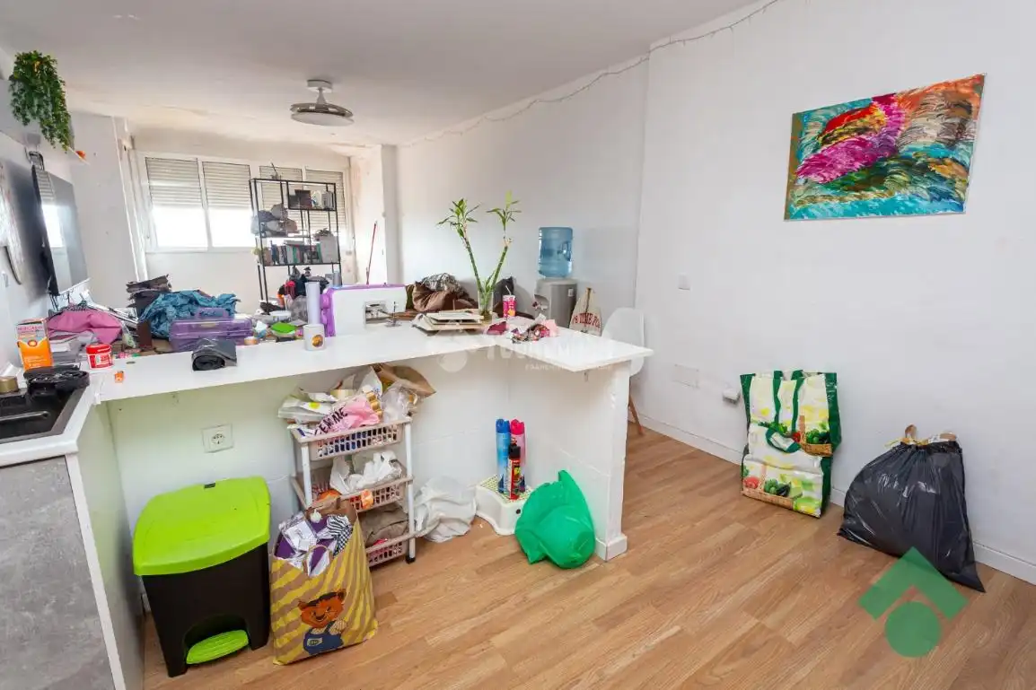 Kitchen of Flat for sale in Algeciras  with Furnished