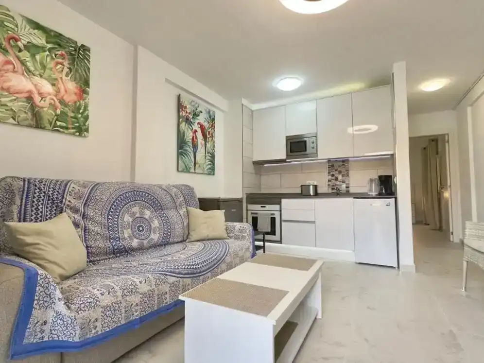 Wohnzimmer von Wohnung zur Miete in Arona mit Privatgarten, Schwimmbad und Möbliert