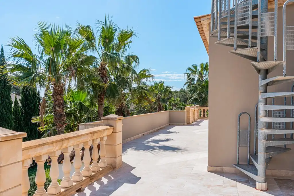 Terrace of Houses for sale in Calvià  with Air Conditioner, Heating and Private garden