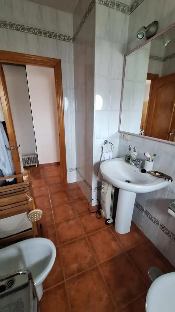 Casa aparellada amb terrassa en venda a Vistahermosa - Fuentebravía, imagen 25