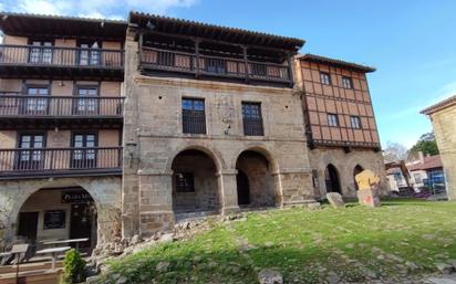 Vista exterior de Àtic en venda en Santillana del Mar amb Calefacció, Terrassa i Balcó