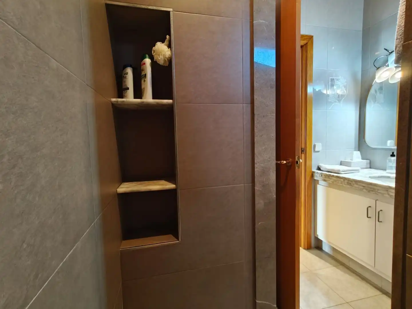 Bathroom of Detached homes for sale in Vilobí d'Onyar  with Air Conditioner, Heating and Terrace
