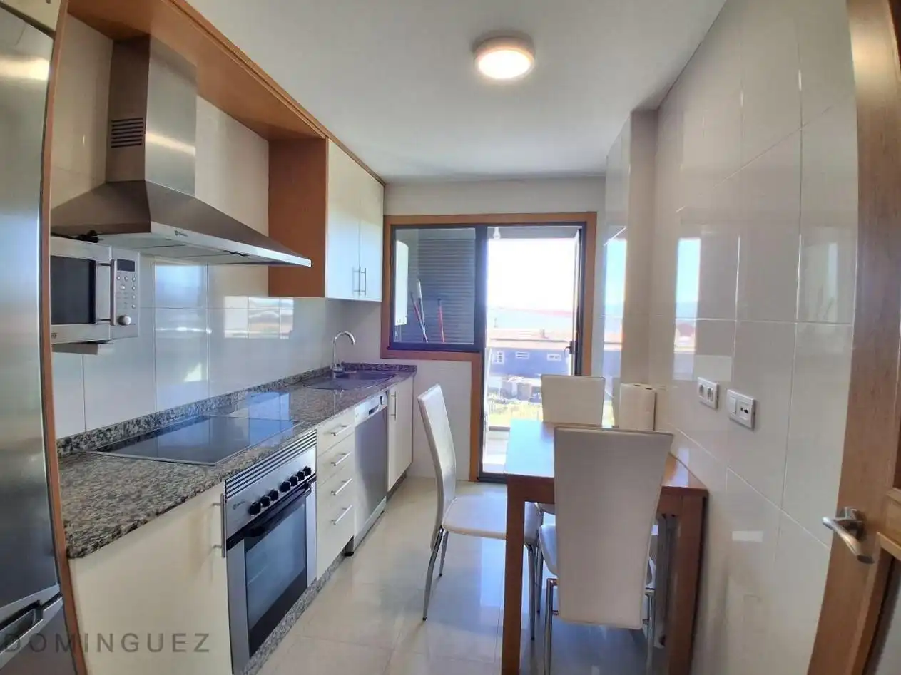 Küche von Wohnung zum Verkauf in A Illa de Arousa  mit Heizung, Abstellraum und Schwimmbad