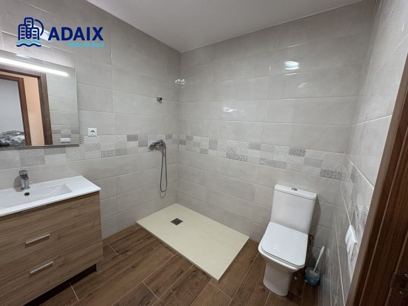 Bany de Planta baixa en venda en Roda de Berà amb Terrassa i Traster