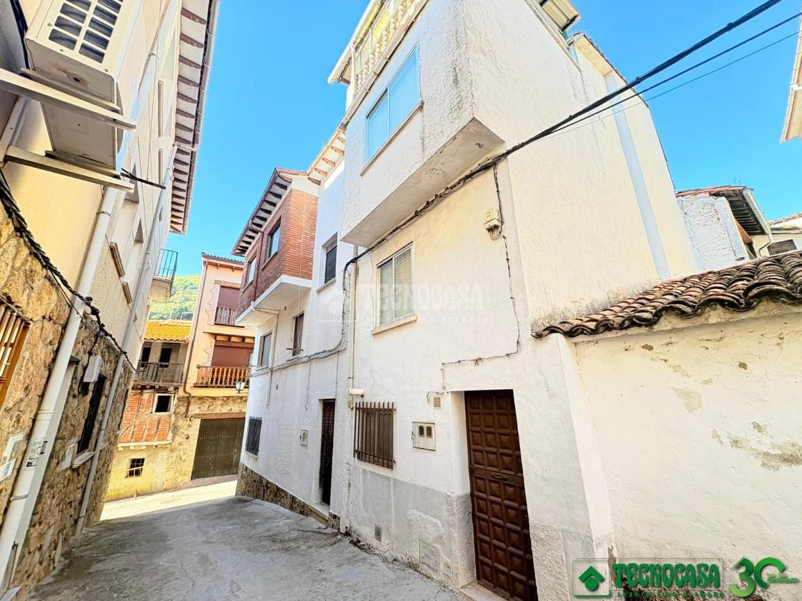 Exterior view of Single-family semi-detached for sale in Poyales del Hoyo  with Heating