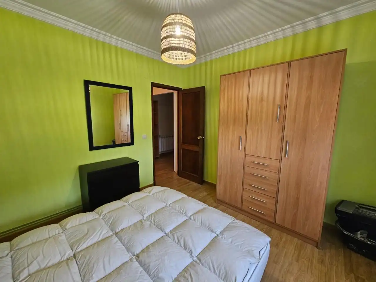Bedroom of Flat for share in Ourense Capital   with Heating, Furnished and Balcony