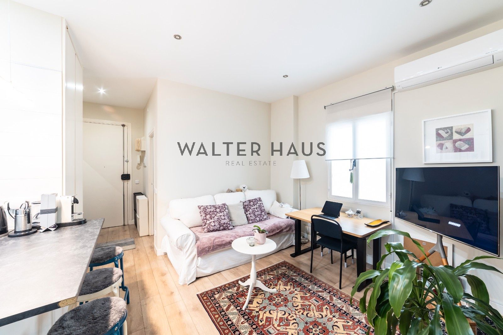 Sala de estar de Piso en venta en  Madrid Capital con Aire acondicionado, Calefacción y Amueblado