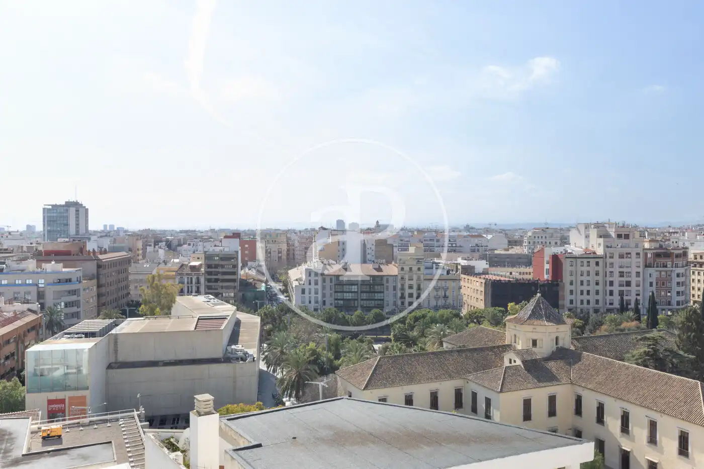 Àtic de lloguer a C. del Hospital, Sant Francesc