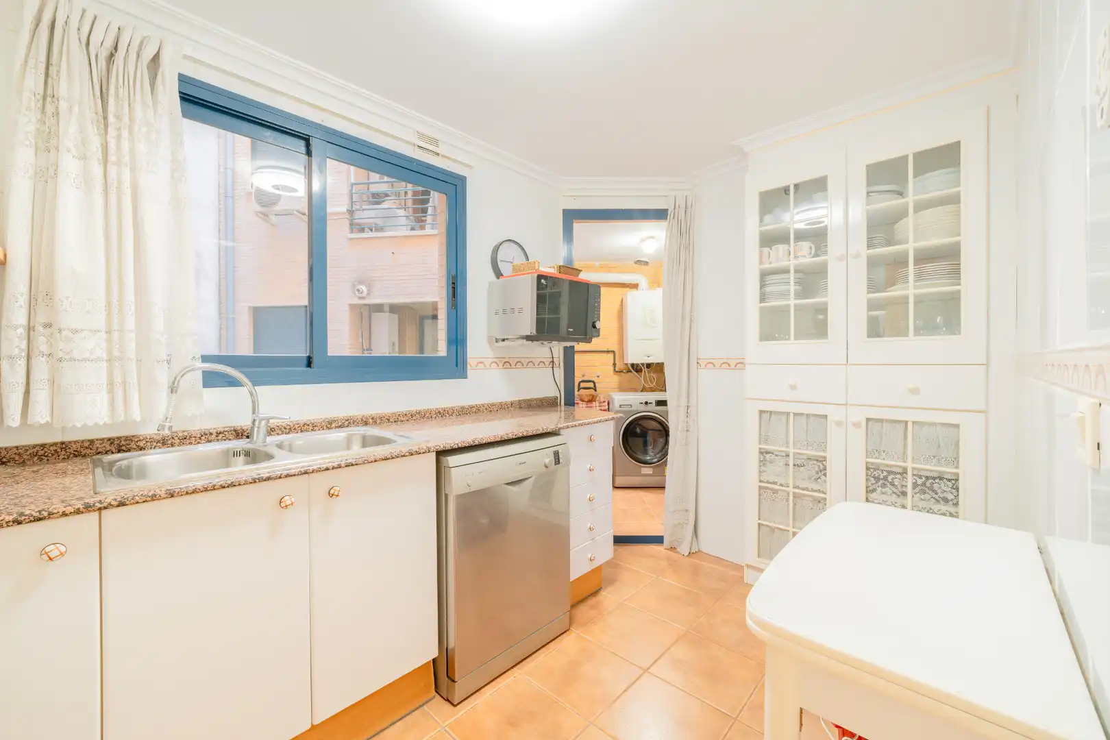 Cocina de Piso en venta en Valencia con Aire acondicionado, Calefacción y Horno