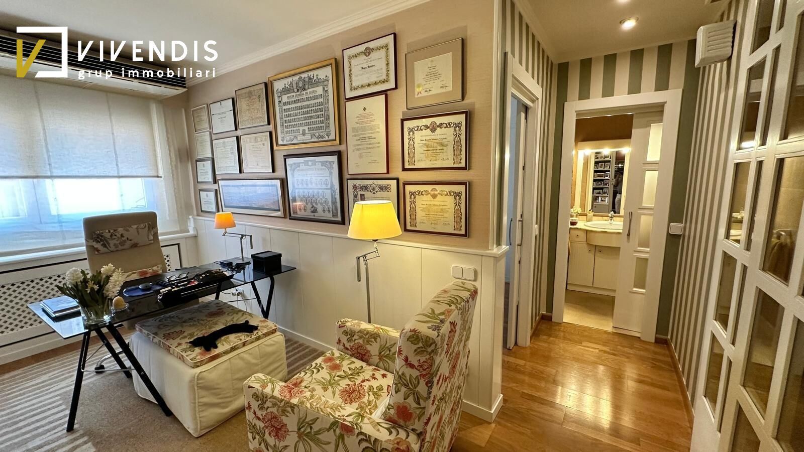 Living room of Attic for sale in  Lleida Capital  with Air Conditioner, Heating and Parquet flooring