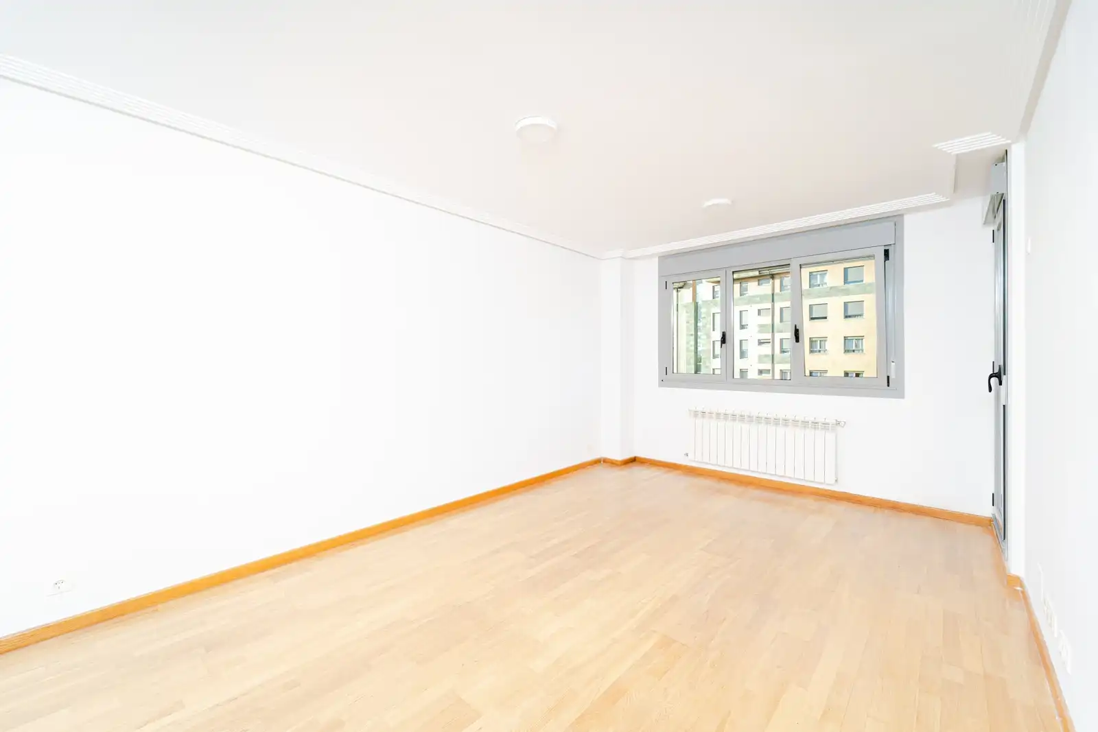 Schlafzimmer von Wohnung zum Verkauf in Oviedo  mit Abstellraum
