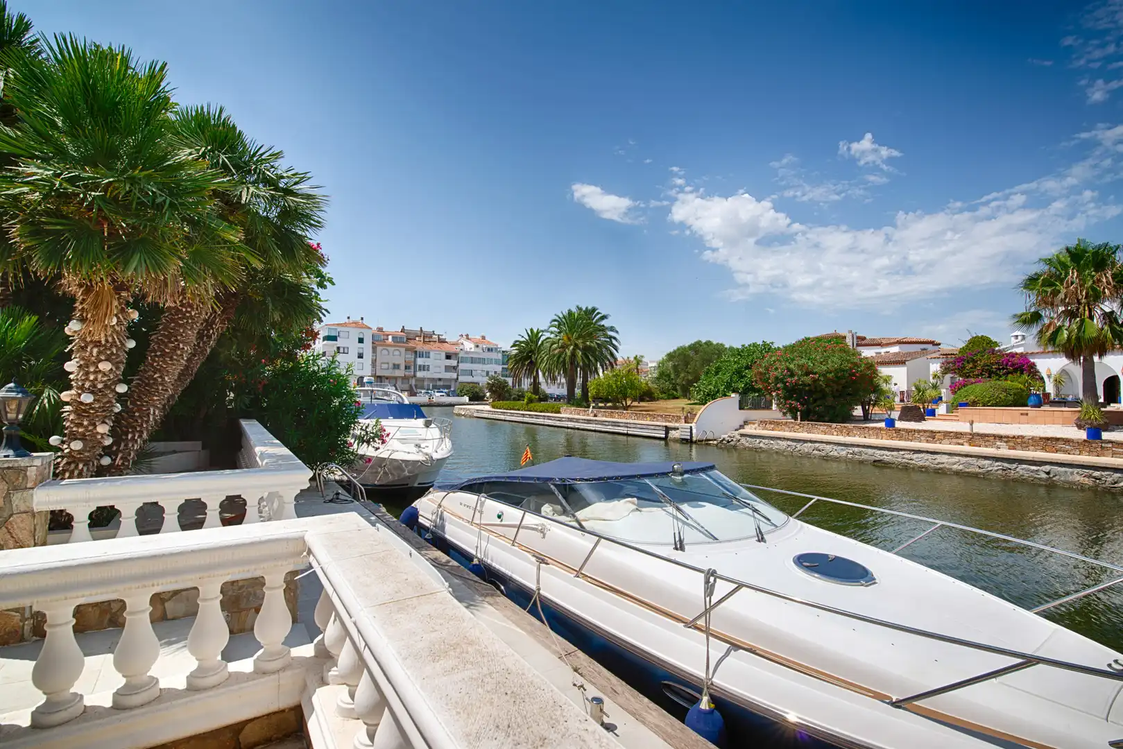 Terrace of Houses for sale in Empuriabrava  with Air Conditioner and Private garden