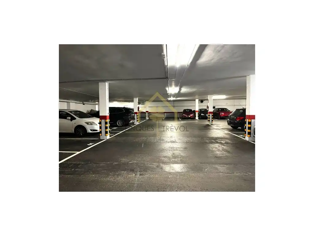 Parkplatz von Dachboden zum Verkauf in Granollers mit Klimaanlage und Terrasse