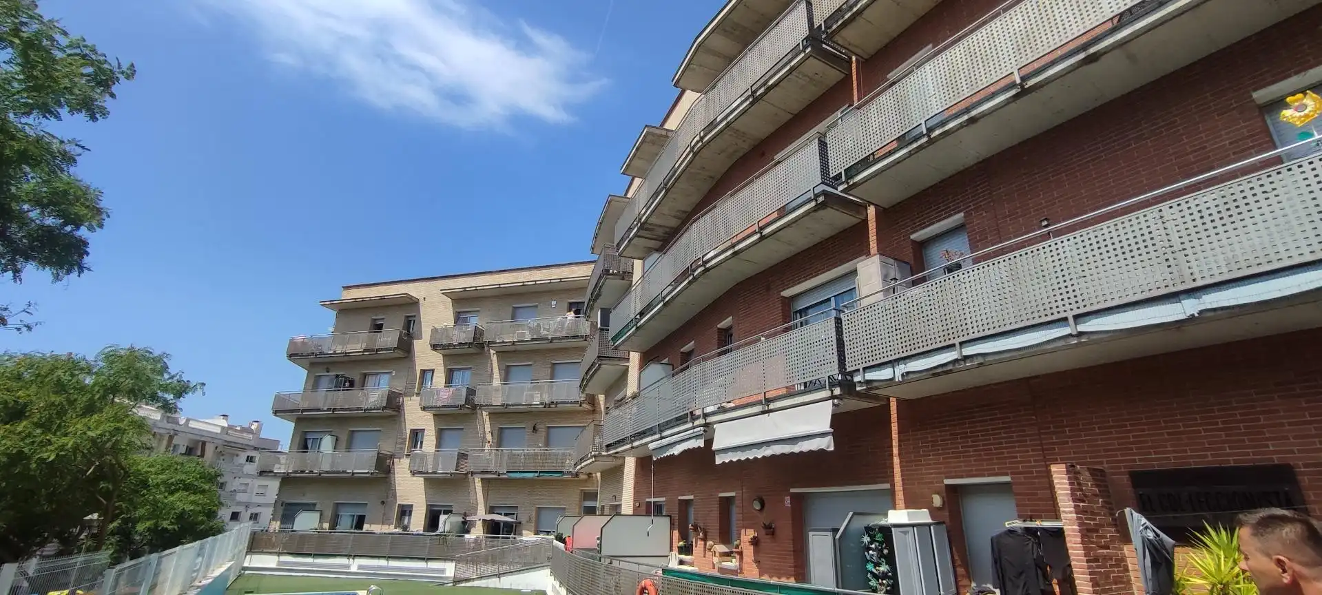 Vista exterior de Planta baixa en venda en Blanes amb Piscina comunitària
