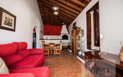 Sala d'estar de Casa o xalet en venda en San Juan de la Rambla amb Terrassa