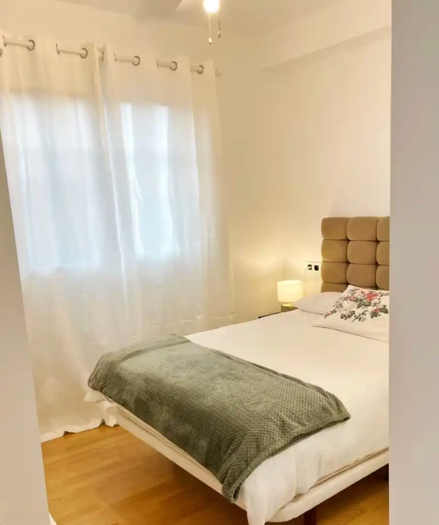 Apartamento con piscina en alquiler en La Quinta, imagen 9